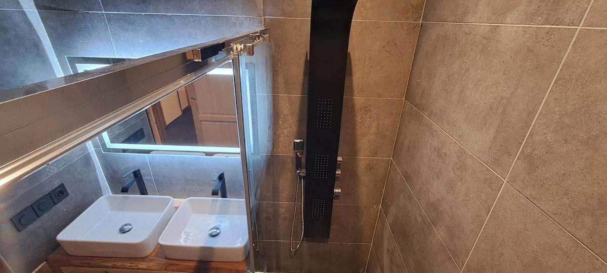 Maison A Moutiers 3 Vallees 4 Chambres 10 Pers Екстериор снимка