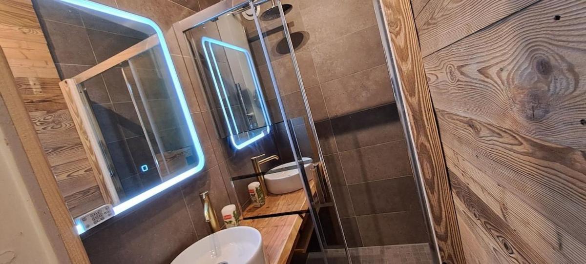 Maison A Moutiers 3 Vallees 4 Chambres 10 Pers Екстериор снимка